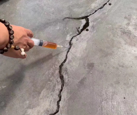 凯里混凝土裂缝修补技术详解​